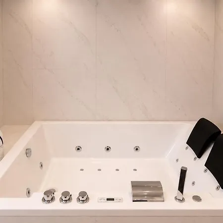 Ventuno Dei Luxury Via Cola Di Rienzo 4*